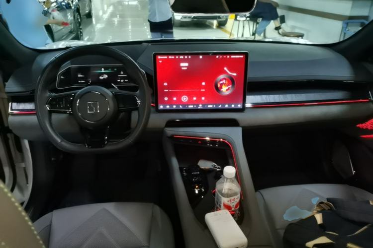 Used Zeekr 001 2023 WE Edition 86 kWh Center Console