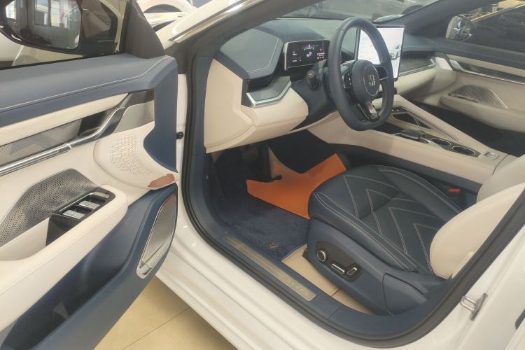 Used Zeekr 001 2023 WE Edition 86 kWh Driver Seat