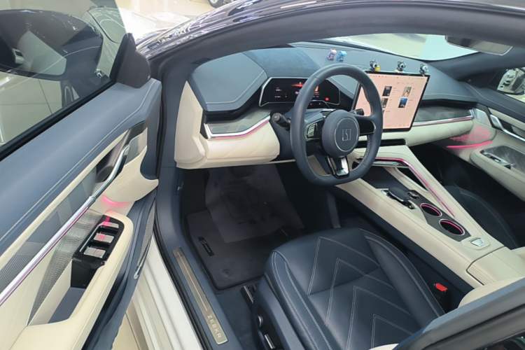Used Zeekr 001 2023 WE Edition 86 kWh Driver Seat