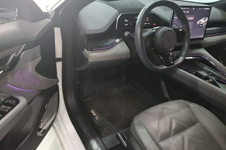 Used Zeekr 001 2023 WE Edition 100 kWh Driver Seat