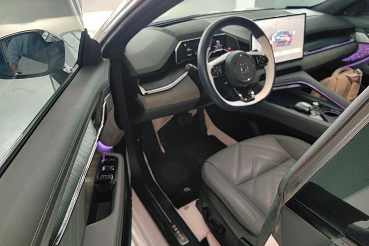 Used Zeekr 001 2023 WE Edition 86 kWh Driver Seat