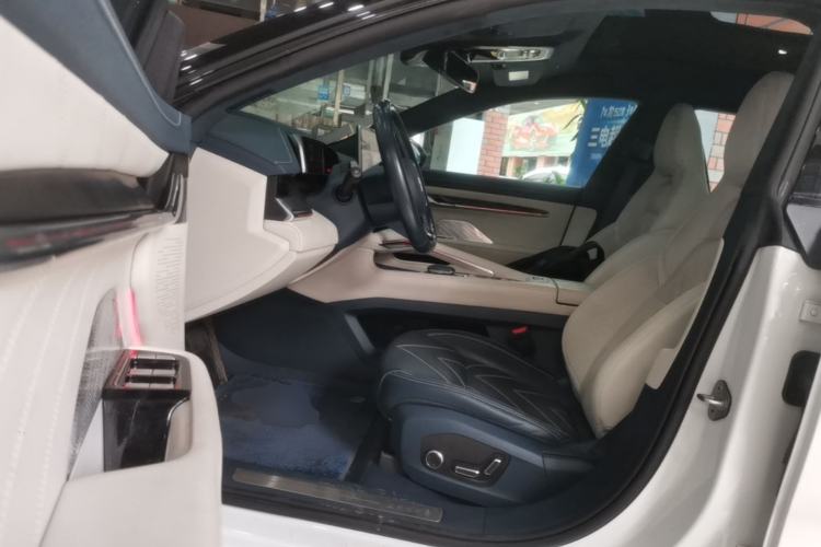 Used Zeekr 001 2023 WE Edition 100 kWh Driver Seat