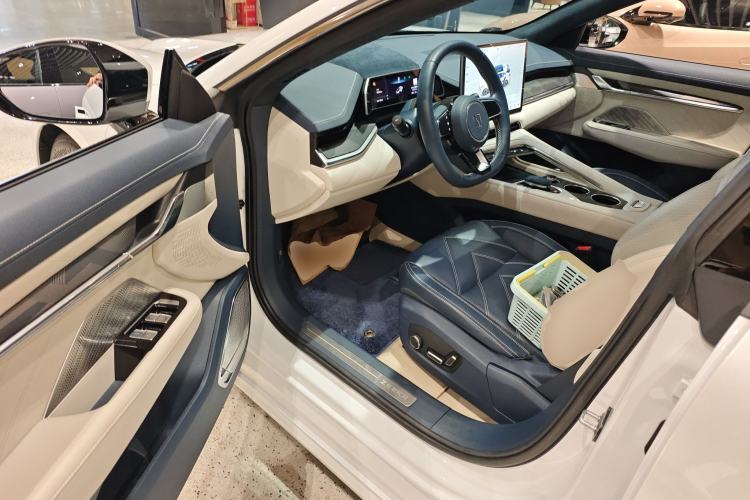 Used Zeekr 001 2023 WE Edition 86 kWh Driver Seat