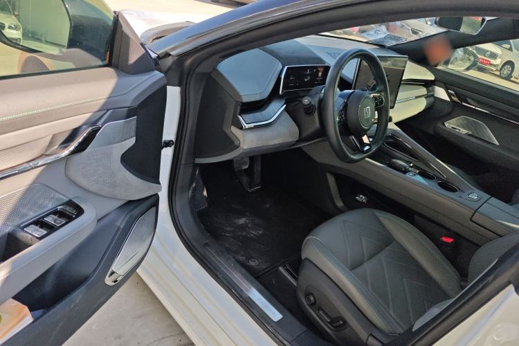 Used Zeekr 001 2023 WE Edition 100 kWh Driver Seat