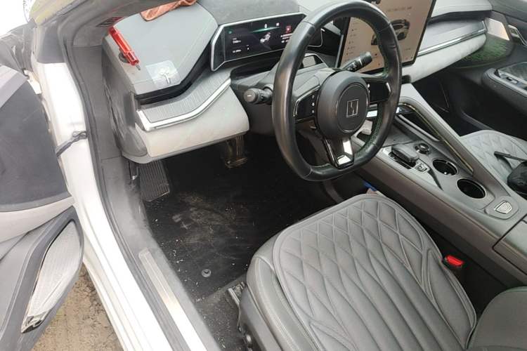Used Zeekr 001 2023 WE Edition 100 kWh Driver Seat