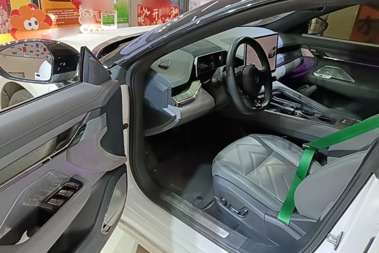 Used Zeekr 001 2023 WE Edition 100 kWh Driver Seat