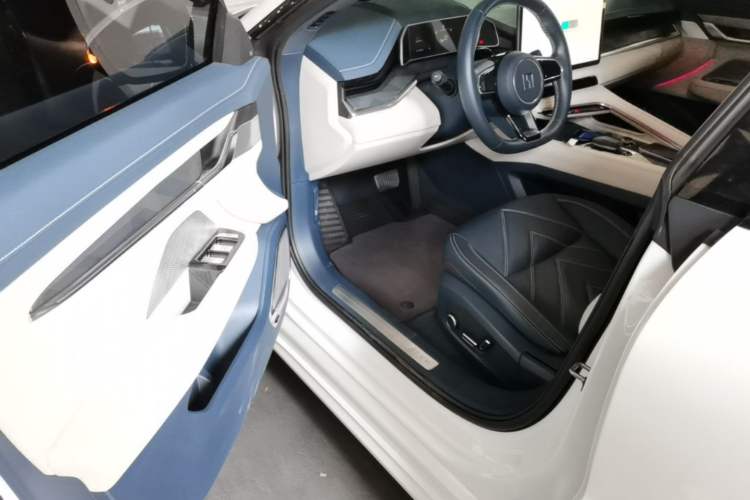 Used Zeekr 001 2023 ME Edition 100 kWh Driver Seat