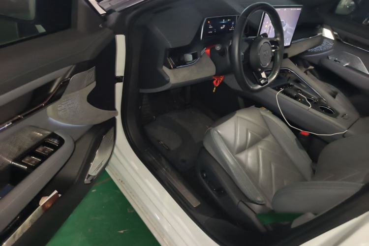 Used Zeekr 001 2023 YOU Edition 100 kWh Driver Seat