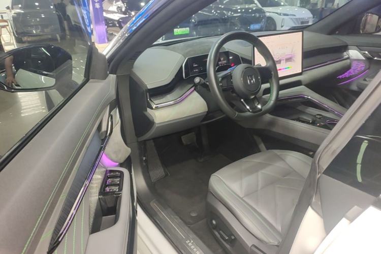 Used Zeekr 001 2023 WE Edition 86 kWh Driver Seat