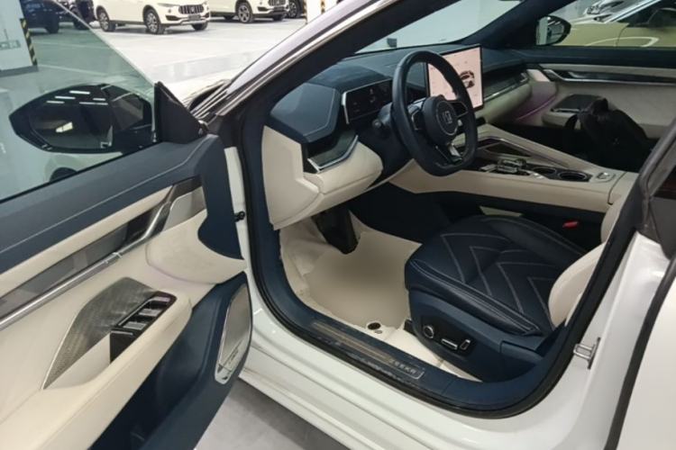 Used Zeekr 001 2023 WE Edition 100 kWh Driver Seat