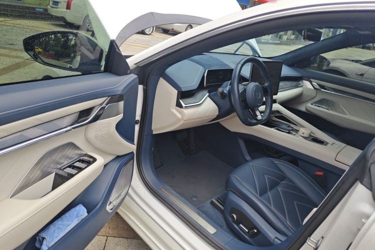 Used Zeekr 001 2023 WE Edition 100 kWh Driver Seat