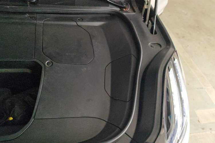 Used Zeekr 001 2023 WE Edition 86 kWh Engine Bay Left