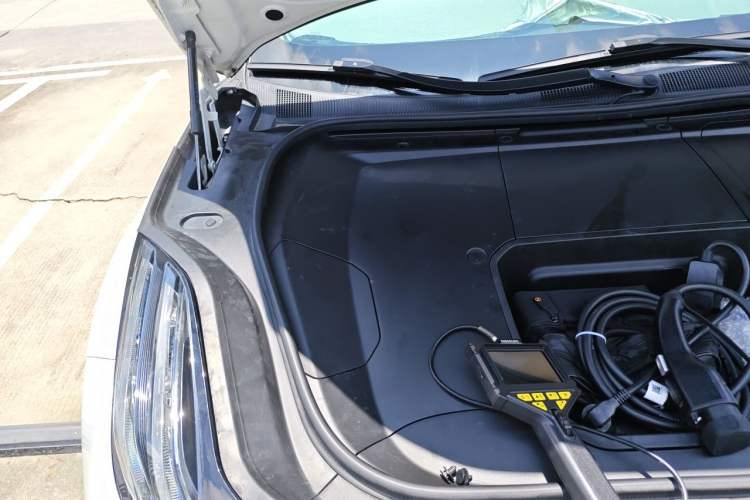 Used Zeekr 001 2023 WE Edition 100 kWh Engine Bay Right