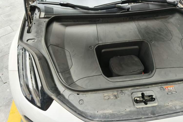 Used Zeekr 001 2023 WE Edition 86 kWh Engine Bay Right