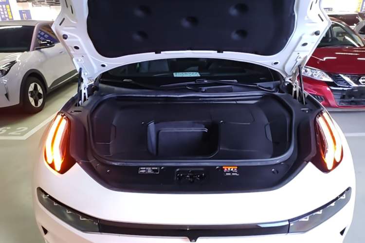 Used Zeekr 001 2023 WE Edition 86 kWh Engine Bay
