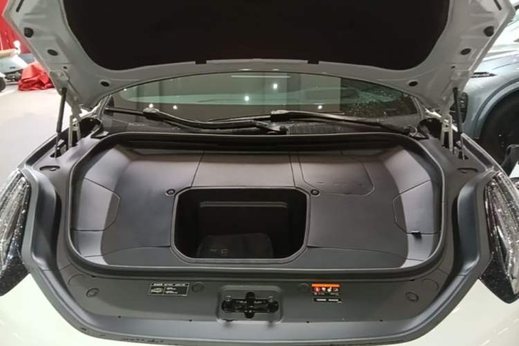 Used Zeekr 001 2023 WE Edition 86 kWh Engine Bay