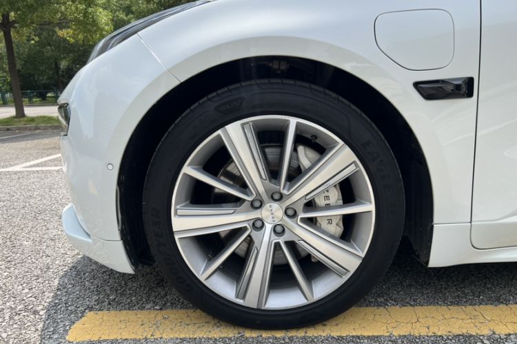 Used Zeekr 001 2023 WE Edition 100 kWh Exterior 11