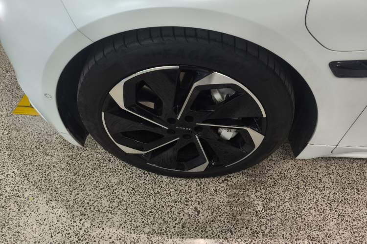 Used Zeekr 001 2023 ME Edition 100 kWh Exterior 2