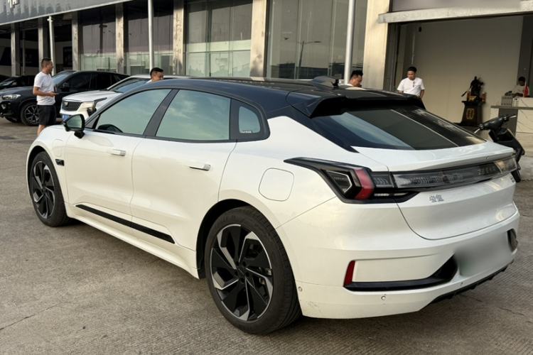 Used Zeekr 001 2023 WE Edition 100 kWh Exterior 3