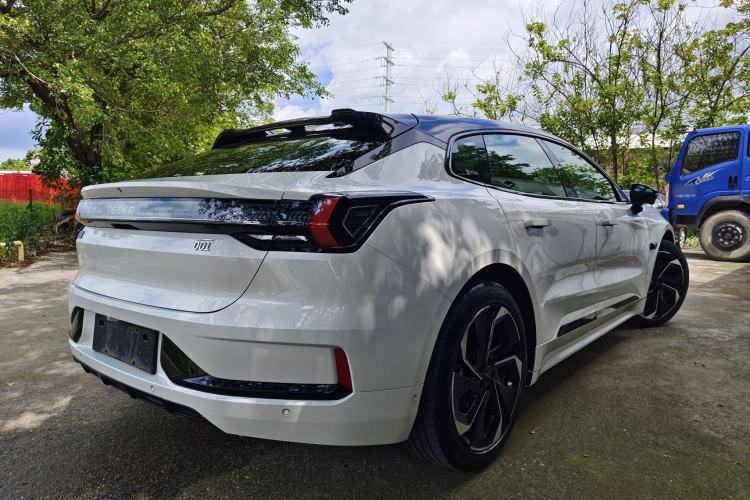 Used Zeekr 001 2023 WE Edition 100 kWh Exterior 3