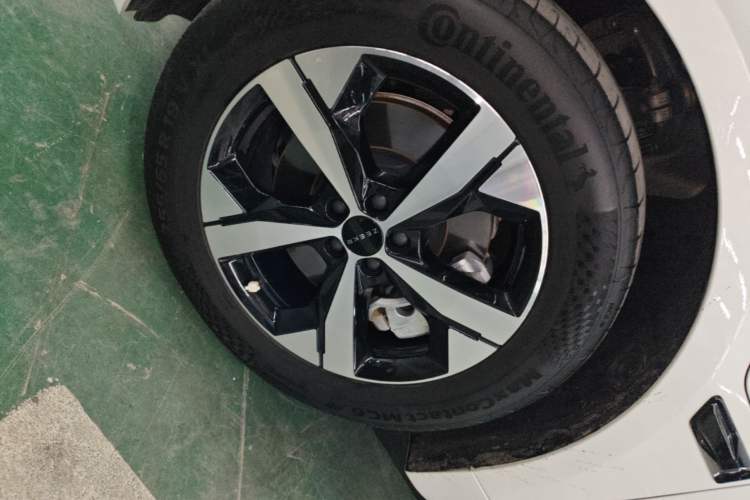 Used Zeekr 001 2023 WE Edition 86 kWh Exterior 4