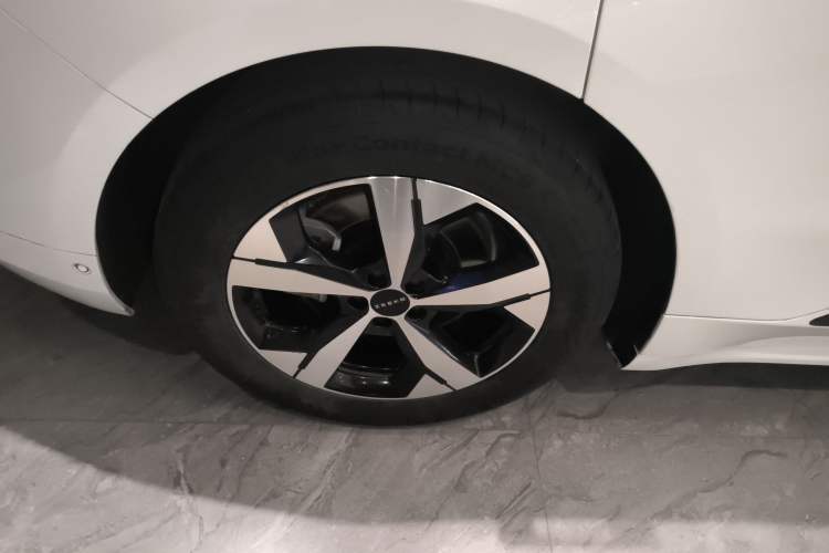 Used Zeekr 001 2023 WE Edition 86 kWh Exterior 5