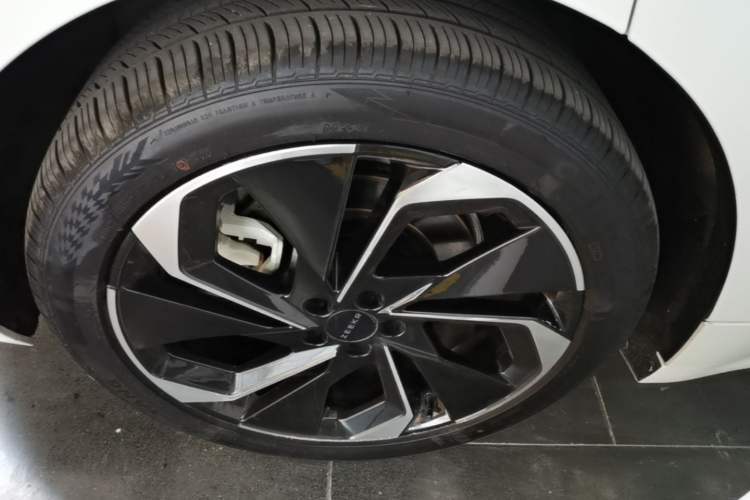 Used Zeekr 001 2023 ME Edition 100 kWh Exterior 5