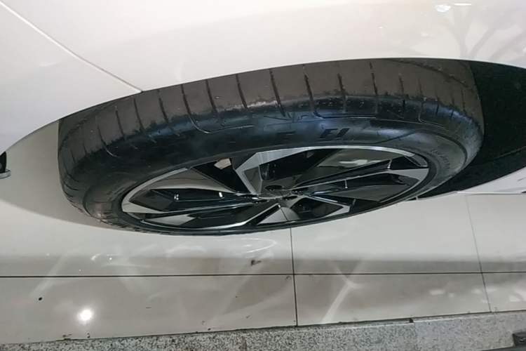 Used Zeekr 001 2023 ME Edition 100 kWh Exterior 5