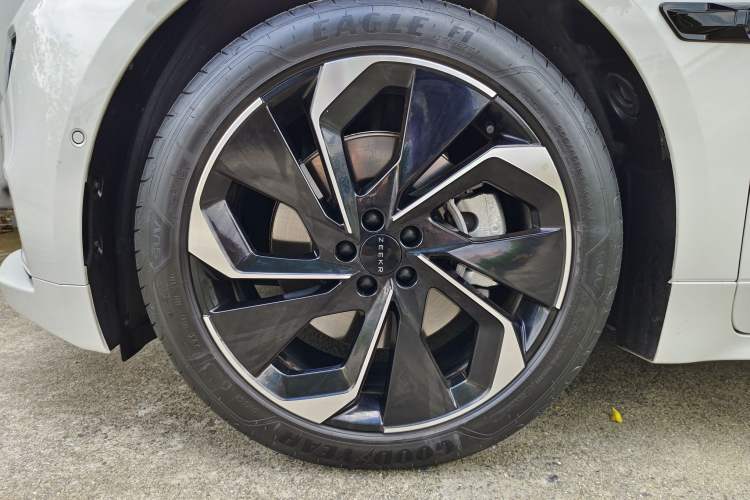 Used Zeekr 001 2023 WE Edition 100 kWh Exterior 7