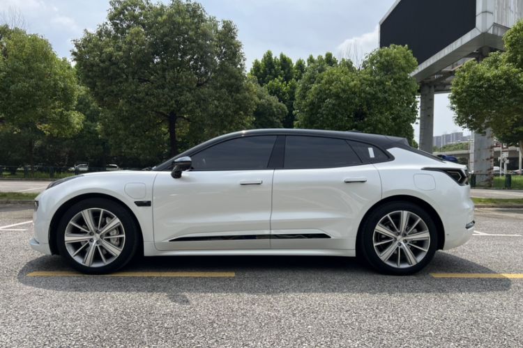 Used Zeekr 001 2023 WE Edition 100 kWh Exterior 9