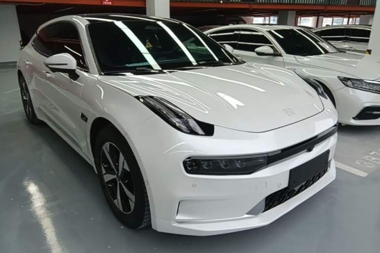Used Zeekr 001 2023 WE Edition 100 kWh Front Right 45 Deg