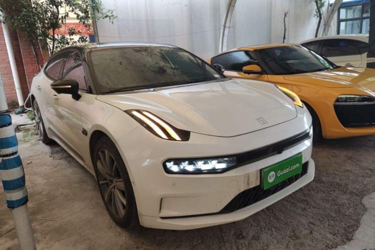 Used Zeekr 001 2023 WE Edition 100 kWh Front Right 45 Deg