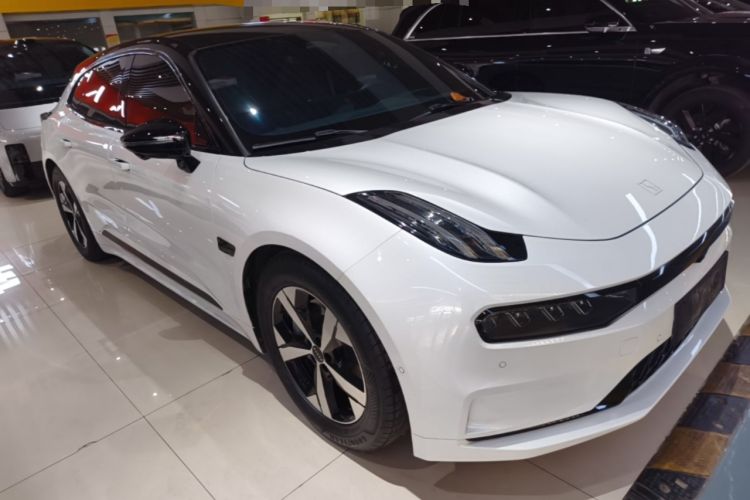 Used Zeekr 001 2023 WE Edition 100 kWh Front Right 45 Deg