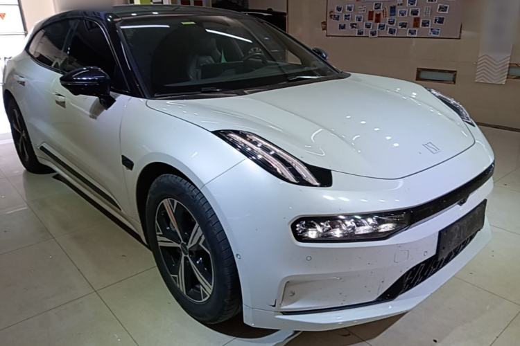 Used Zeekr 001 2023 WE Edition 100 kWh Front Right 45 Deg