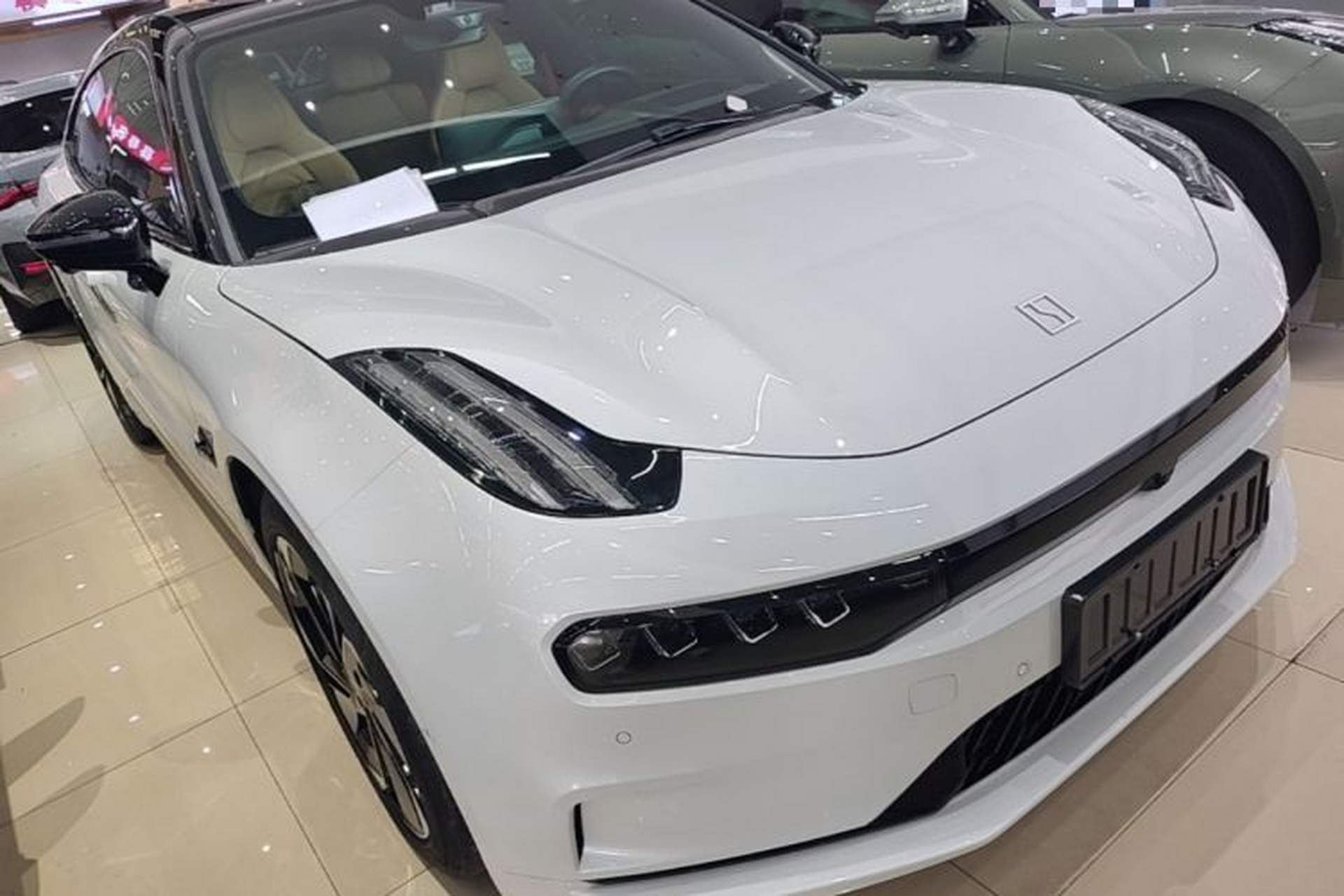 Used Zeekr 001 2023 WE Edition 86 kWh Front Right 45 Deg
