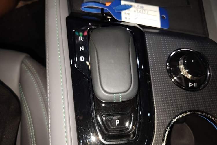 Used Zeekr 001 2023 WE Edition 100 kWh Gear Lever