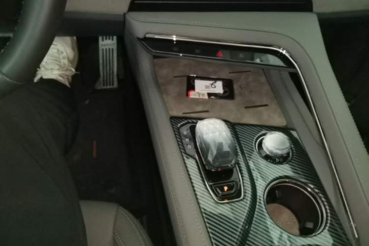 Used Zeekr 001 2023 WE Edition 86 kWh Gear Lever