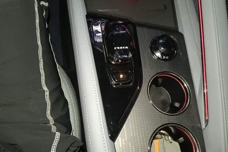 Used Zeekr 001 2023 WE Edition 86 kWh Gear Lever