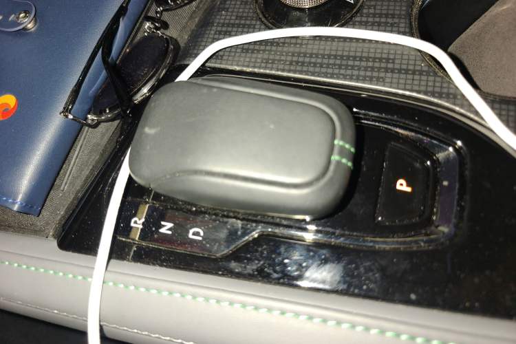 Used Zeekr 001 2023 YOU Edition 100 kWh Gear Lever