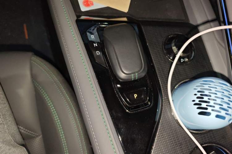Used Zeekr 001 2023 WE Edition 100 kWh Gear Lever