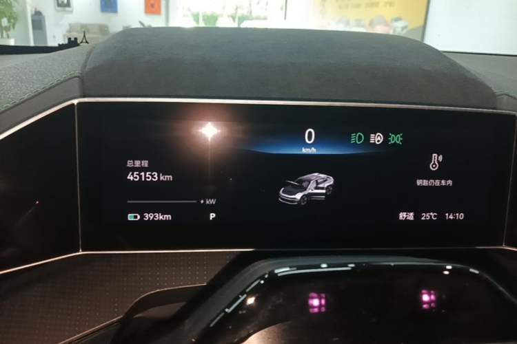 Used Zeekr 001 2023 WE Edition 100 kWh Instrument Cluster