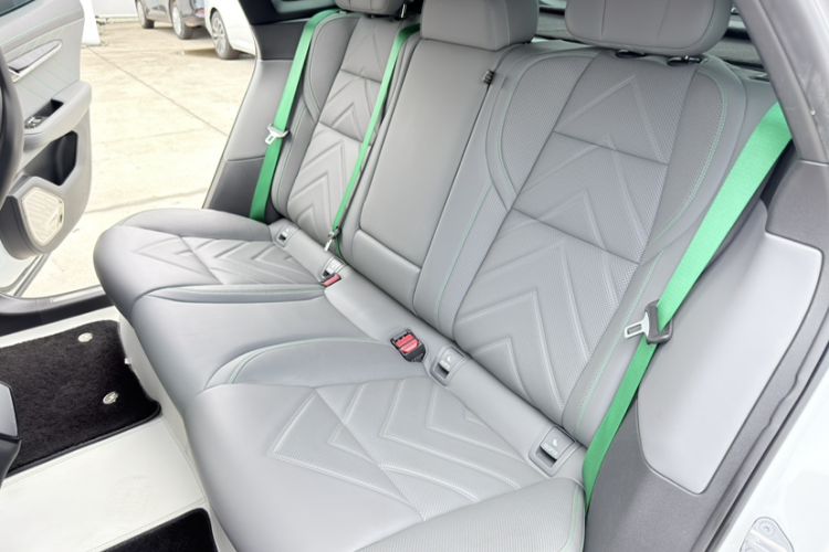 Used Zeekr 001 2023 WE Edition 86 kWh Interior 1