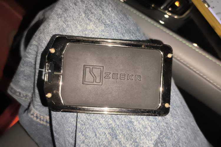 Used Zeekr 001 2023 WE Edition 86 kWh Interior 1