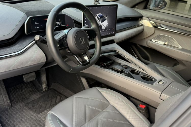 Used Zeekr 001 2023 WE Edition 100 kWh Interior 1
