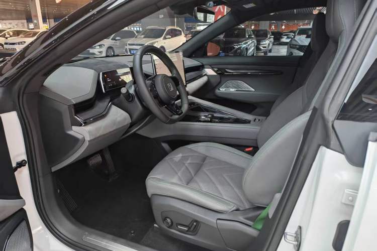 Used Zeekr 001 2023 WE Edition 100 kWh Interior 1