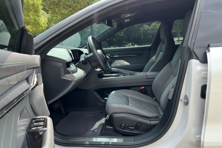 Used Zeekr 001 2023 WE Edition 100 kWh Interior 2