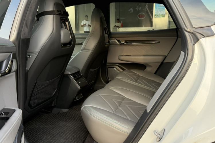 Used Zeekr 001 2023 WE Edition 100 kWh Interior 2
