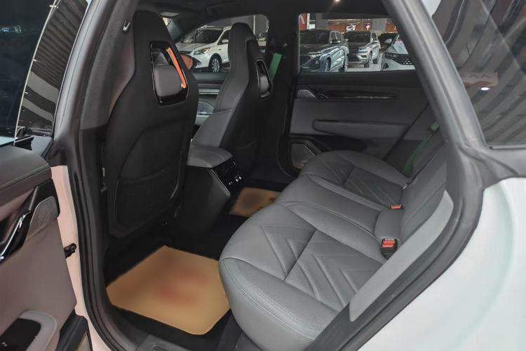 Used Zeekr 001 2023 WE Edition 100 kWh Interior 2