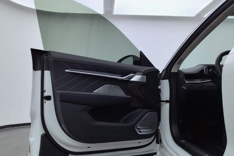 Used Zeekr 001 2023 WE Edition 100 kWh Interior 3