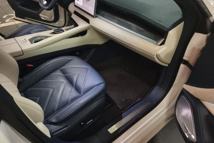 Used Zeekr 001 2023 ME Edition 100 kWh Interior 3